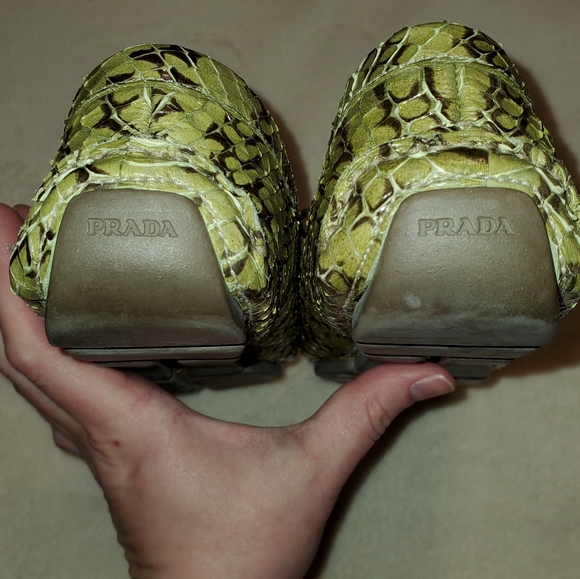 Prada Lime Green Snakeskin Almond Toe Loafers 37.5 - Picture 9 of 15